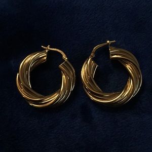 14k Italian hollow gold twist earrings.